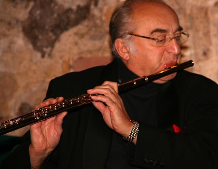 Willy Freivogel (Flöte) stammt aus dem ehemaligen Jugoslawien.
